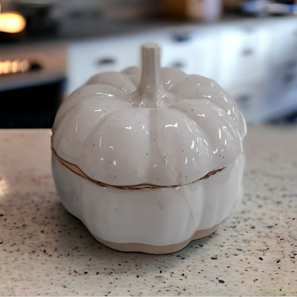 Ceramic Stoneware Pumpkin Jar - Picture 2 of 4
